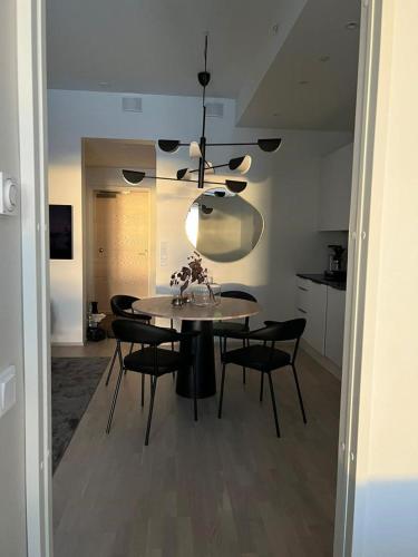 Sea View - 11th floor modern apartment