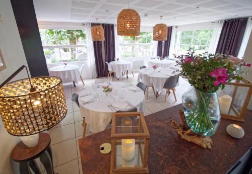Hotel Au Bon Coin du Lac - image 2