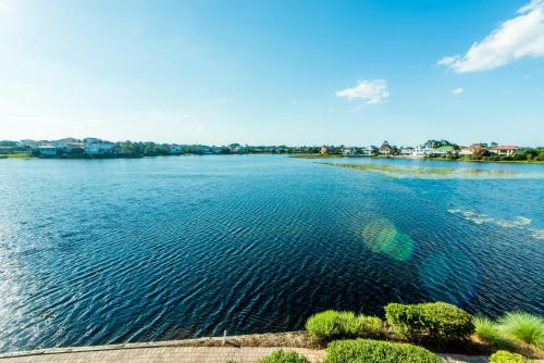 Destiny Beach Villas #15 by RealJoy Vacations - image 9