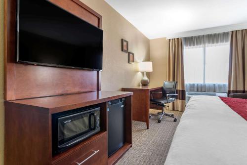 Comfort Inn & Suites Leeds I-20 in Leeds, USA