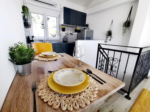 Apartments Lino in Selce