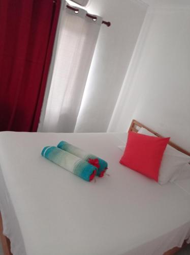 Les Forbans SelfCatering Apartment - Tap to explore photos
