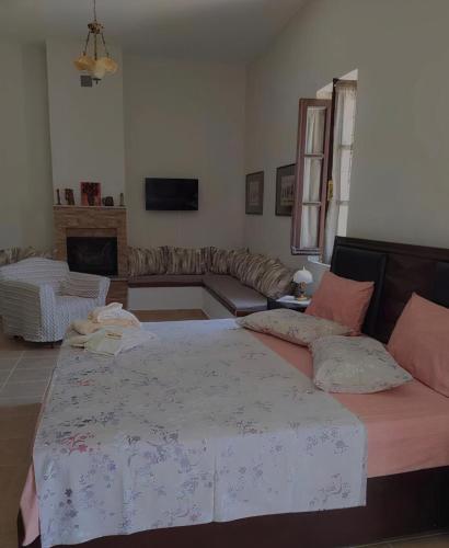 GRAND Boutique Studios, Afissos (zdjęcie 9)