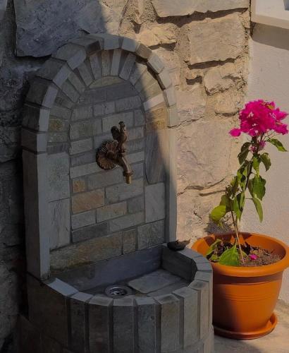 GRAND Boutique Studios, Afissos (zdjęcie 10)