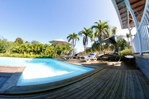 Swimming pool, Les Z’Alizes in Le Moule