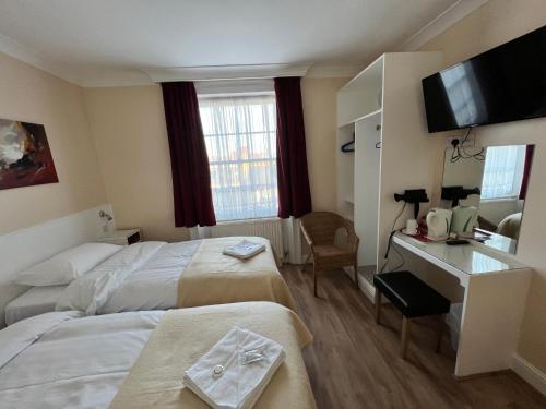 Melbourne House Hotel - image 7