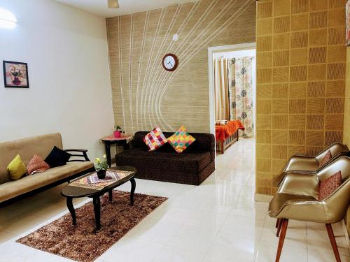 Adorable 2BHK in the downtown close to everything