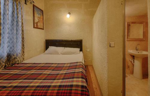 Avlu Cave House Room Type - Double Room with Mountain View