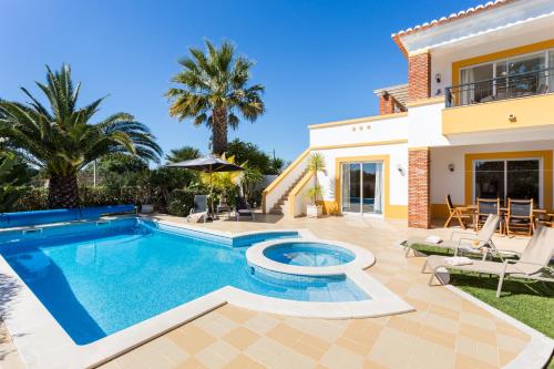 CoolHouses Algarve Luz, 2 Bed semi detached villa, Jardim das Palmeiras condominium, Villa A