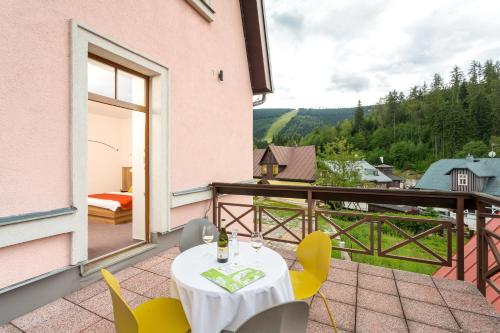 Balcony/terrace, Wellness Hotel Grand in Spindleruv Mlyn