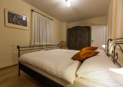 Deluxe Double Room with Extra Bed