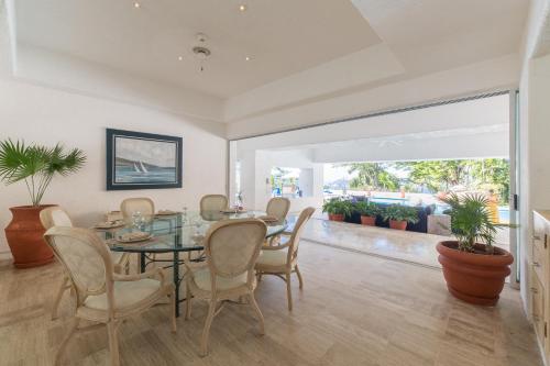 Facilities, Hermosa villa con 4 habitaciones en el exclusivo fraccionamiento las brisas Acapulco in Acapulco