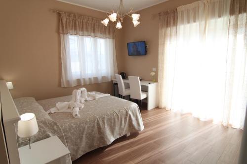 Deluxe Double or Twin Room with Balcony