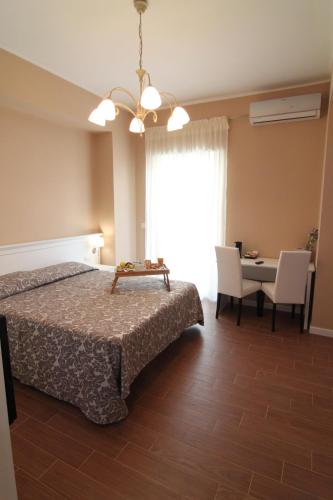 Double or Twin Room with Sea View image 6