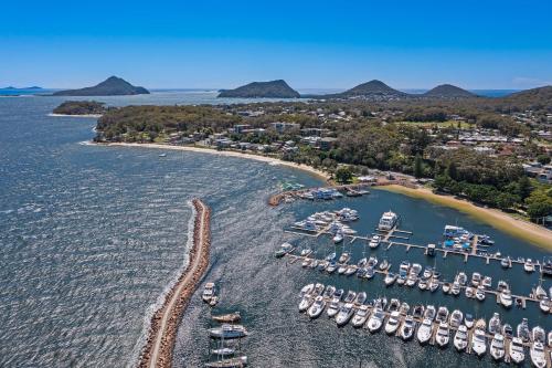 ネルソン タワーズ モーテル & アパートメンツ