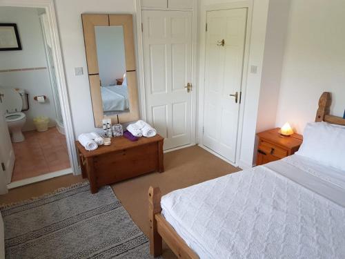 Malin Head SolasTobann ArtHouse Room 1 En-suite