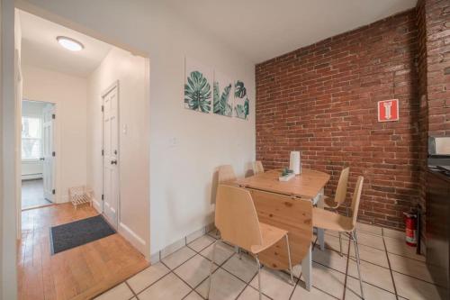 2BR Apt in The Heart Of Boston near Boston Med in Boston, USA