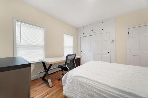 Newly renovated 2BR1BA Apt at the Boston City in Boston, USA