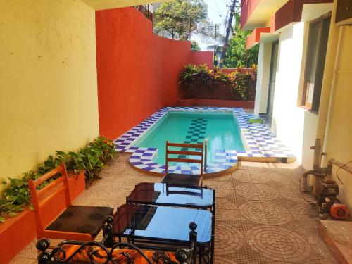 B&B Old Goa - Hilltop 5BHK Villa with Private Swimming Pool near Candolim - Bed and Breakfast Old Goa