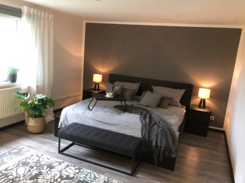 Wesermarsch, Apartment mit zwei Schlafzimmern, Gästehaus, Stedinger Landhotel in Berne, Deutschland