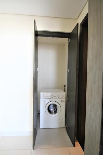 XANADUBAI Loft Tower II - your home away from home in Downtown Dubai!