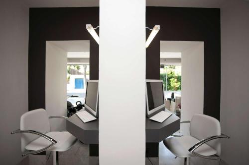Hotel Sitges - image 4