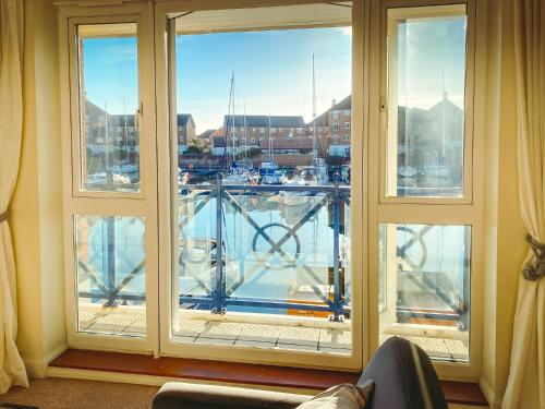 Sailor's Rest - modern flat with water views - Apartment - Pevensey