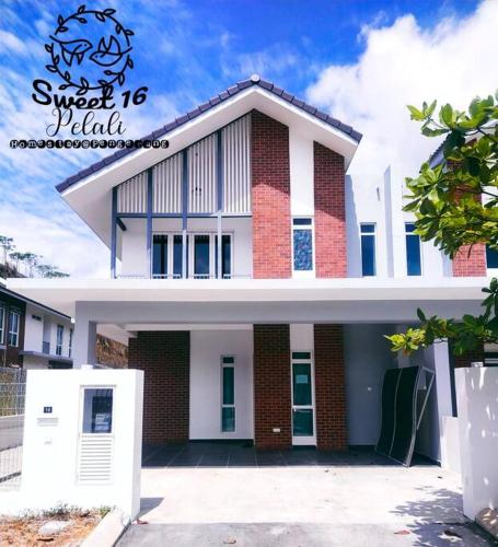 Sweet 16 Pelali Homestay Pengerang (Wifi/Netflix) in Pengerang