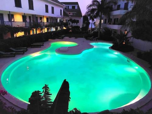 Penthouse with rooftopbar, Starlink WiFi, next to the beach!, Santa Maria (photo 10)