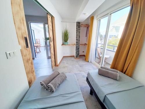 Penthouse with rooftopbar, Starlink WiFi, next to the beach!, Santa Maria (photo 8)