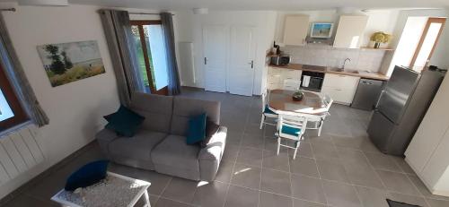 LA CHOUETTE in Neuville Bosc