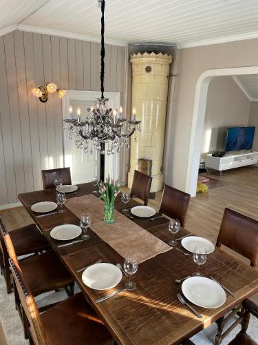 Finnegården Røros (Finnegarden Røros) in โรโรส