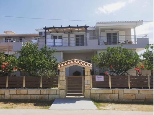 Paschali apartment with 2 bedrooms in Ammoudia in Ammoudia