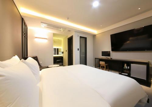 West In Hotel Yeosu