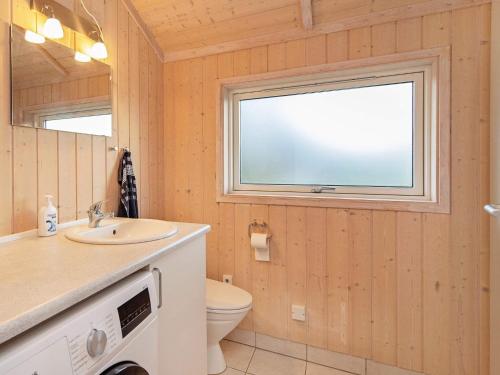 設施, 6 person holiday home in Væggerløse-By Traum in 伊德斯特納