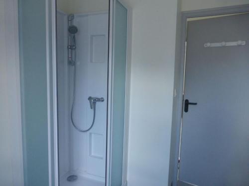 Baño, Apartment in Moulec"h with parking space in Lannion