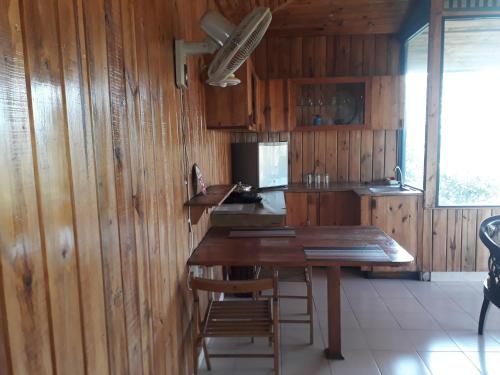 Wood cabin - image 2