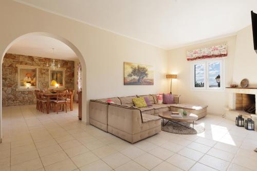 Villa Elia by Konnect, Spartylas Corfu in Spartýlas