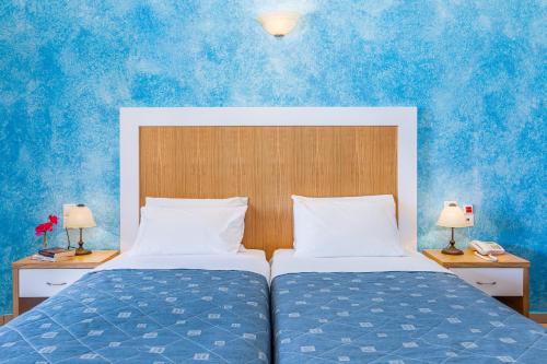 Aeolos Hotel - Tap to explore photos