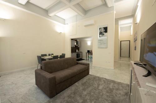 Cavour Rosa Apartment by Mamo Florence - image 7