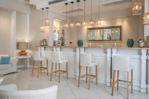 Hotel Capri - image 7