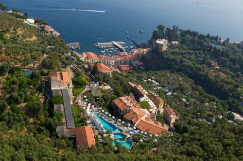 GRAND HOTEL CAPODIMONTE $75 ($̶9̶4̶) - Updated 2023 Prices & Reviews -  Naples, Italy