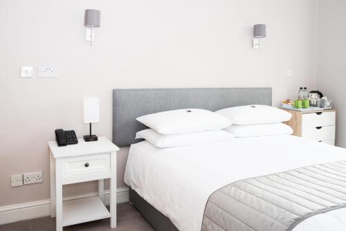 1 double bed