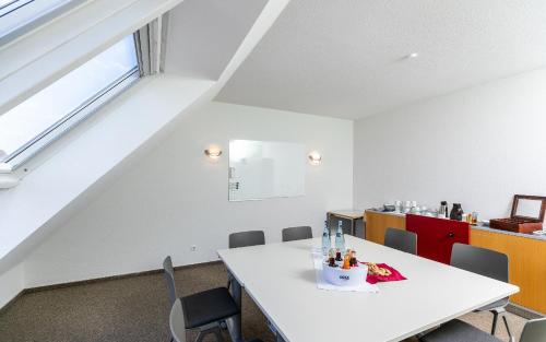Hotel NeuHaus - image 10
