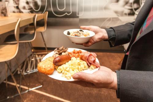 ibis Edinburgh Centre Royal Mile – Hunter Square - image 12