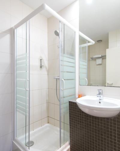 Hotel Chambord - image 6