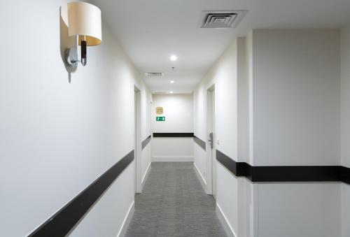 Hotel Chambord - image 8