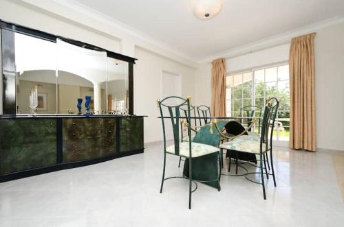 Casa Arzinha in คาตีรา