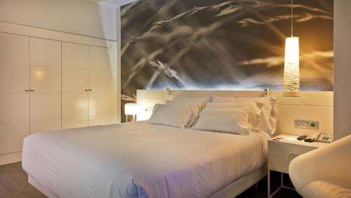 Hotel NH Collection Villa de Bilbao
