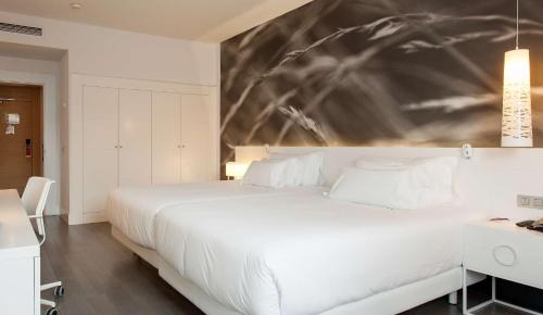 Hotel NH Collection Villa de Bilbao